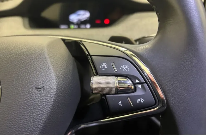 Skoda Enyaq din 2022 cu 40.100 km - oferta SKO205441 - foto 27