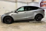 Tesla Model Y din 2024 cu 40.879 km - oferta TES205442 - foto 2
