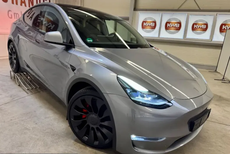 Tesla Model Y din 2024 cu 40.879 km - oferta TES205442 - foto 7