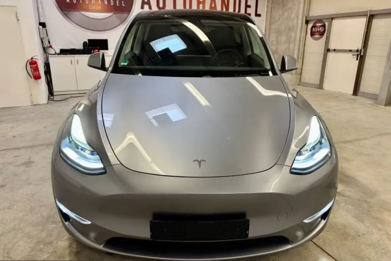 Tesla Model Y din 2024 cu 40.879 km - oferta TES205442 - foto 8
