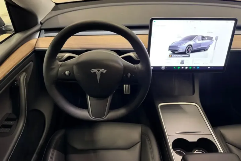 Tesla Model Y din 2024 cu 40.879 km - oferta TES205442 - foto 12