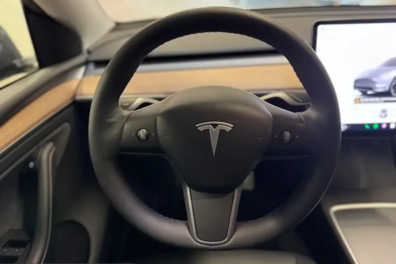 Tesla Model Y din 2024 cu 40.879 km - oferta TES205442 - foto 13