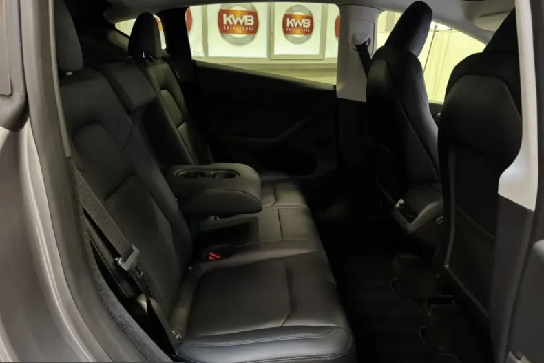 Tesla Model Y din 2024 cu 40.879 km - oferta TES205442 - foto 22