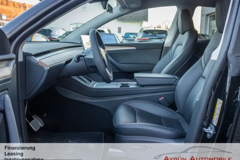 Tesla Model Y din 2024 cu 41.800 km - oferta TES205443 - foto 9