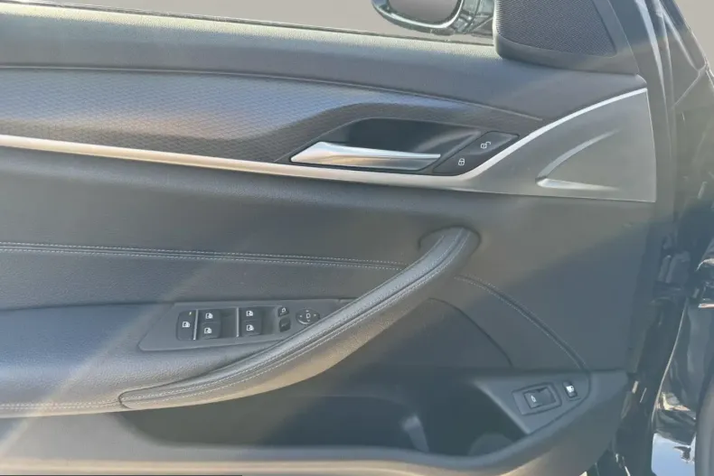 BMW 530 (Seria 5) din 2021 cu 111.000 km - oferta BMW205446 - foto 7