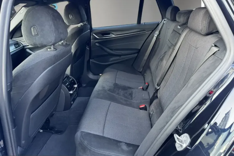 BMW 530 (Seria 5) din 2021 cu 111.000 km - oferta BMW205446 - foto 13