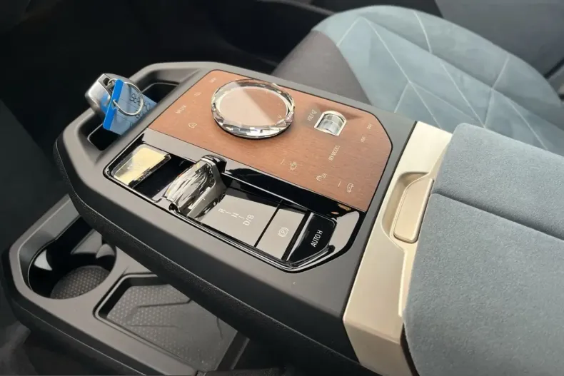 BMW iX din 2022 cu 27.800 km - oferta BMW205447 - foto 9