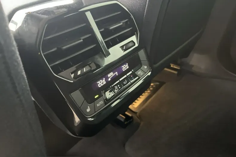 BMW iX din 2022 cu 27.800 km - oferta BMW205447 - foto 10