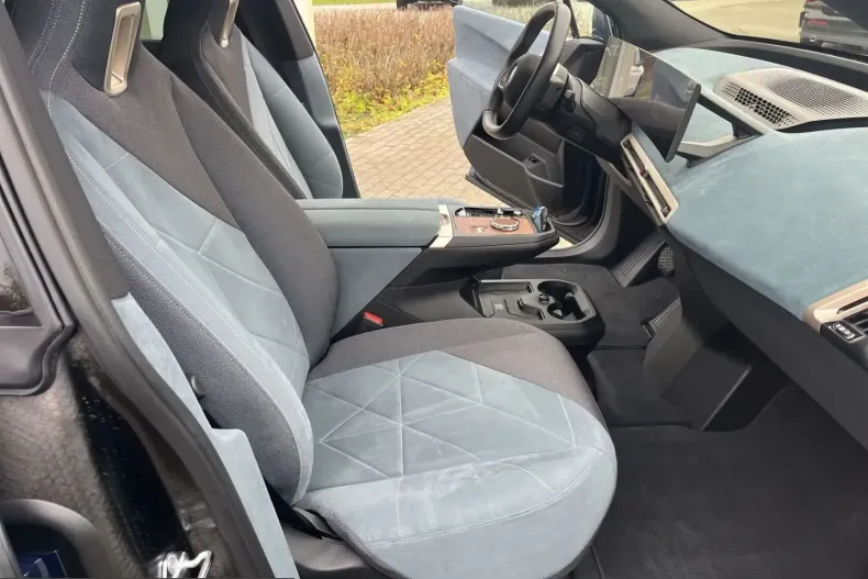 BMW iX din 2022 cu 27.800 km - oferta BMW205447 - foto 38