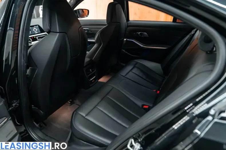 BMW M3 (Seria 3) din 2021 cu 68.100 km - oferta BMW205458 - foto 18