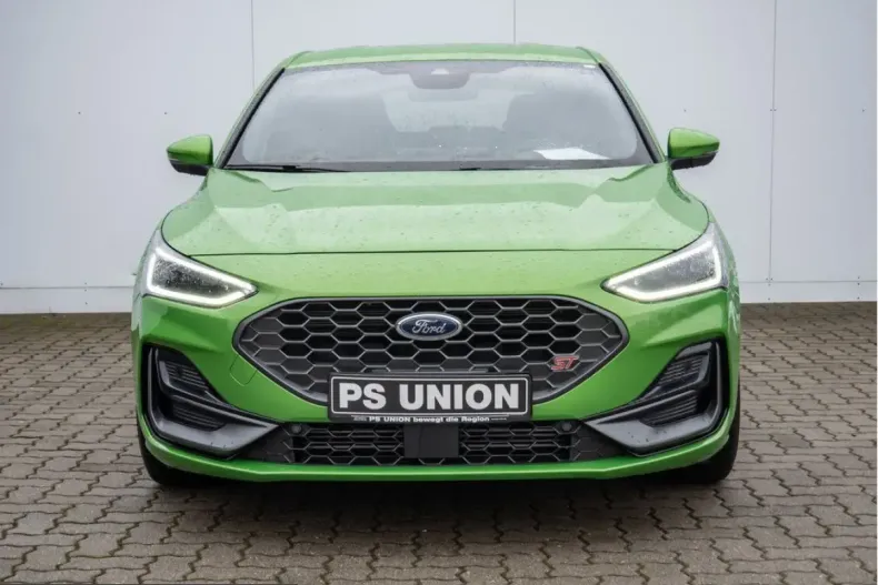 Ford Focus din 2022 cu 28.727 km - oferta FOR205462 - foto 1