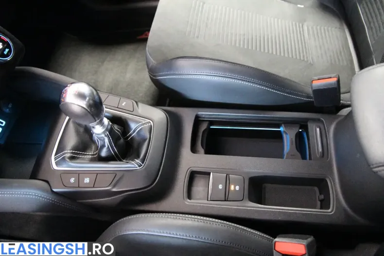 Ford Focus din 2022 cu 31.900 km - oferta FOR205465 - foto 12