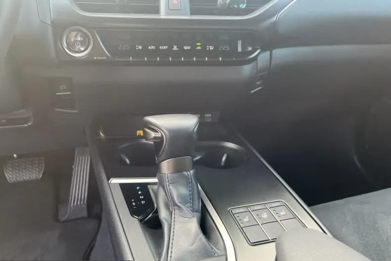 Lexus UX din 2023 cu 43.884 km - oferta LEX205472 - foto 14