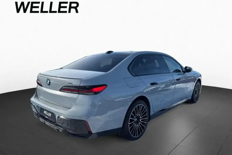 BMW i7 (Seria 7) din 2024 cu 22.448 km - oferta BMW205475 - foto 3