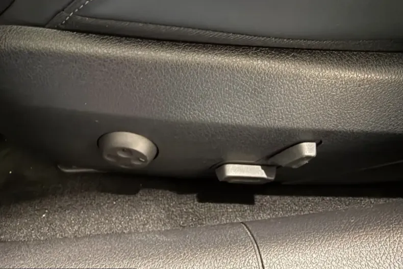 Mercedes-Benz C 220 (Clasa C) din 2022 cu 119.134 km - oferta MER205478 - foto 19