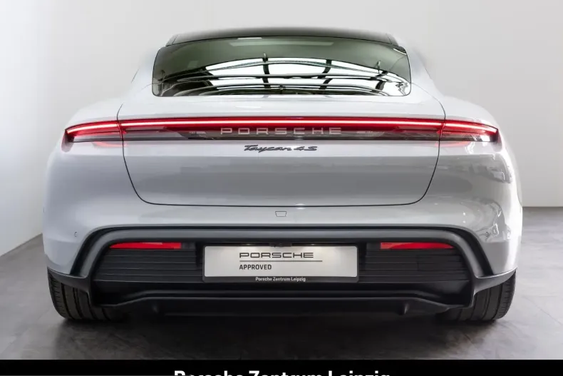 Porsche Taycan din 2024 cu 25.789 km - oferta POR205481 - foto 5