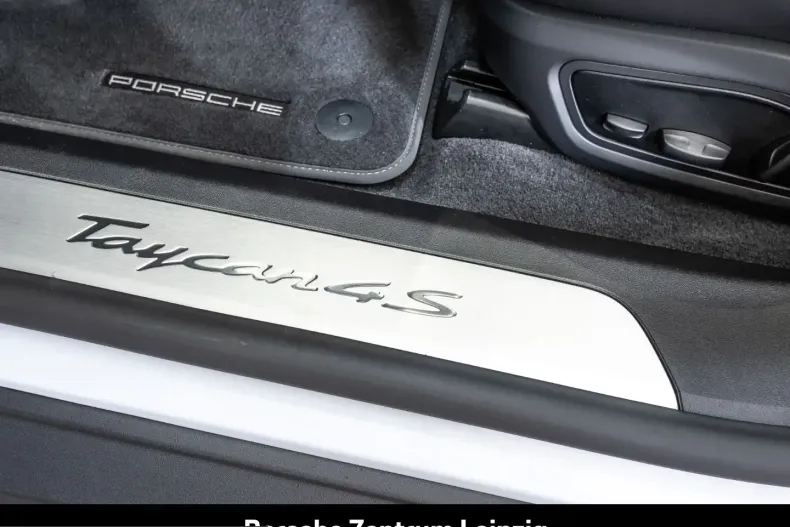 Porsche Taycan din 2024 cu 25.789 km - oferta POR205481 - foto 20