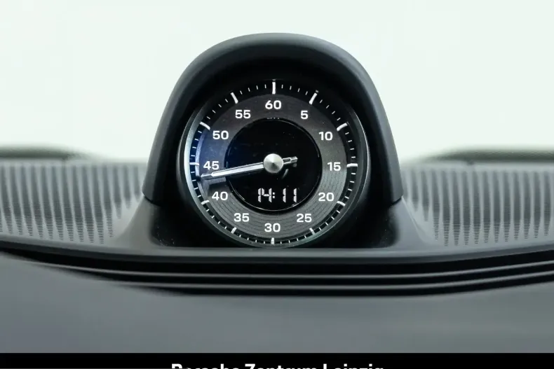 Porsche Taycan din 2024 cu 25.789 km - oferta POR205481 - foto 25