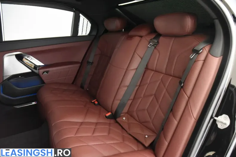 BMW i7 (Seria 7) din 2024 cu 22.500 km - oferta BMW205482 - foto 9