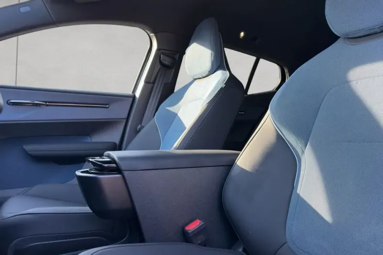 Volvo EX30 din 2025 cu 19.984 km - oferta VOL205486 - foto 15