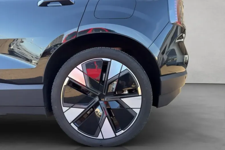 Volvo EX30 din 2025 cu 19.984 km - oferta VOL205486 - foto 30