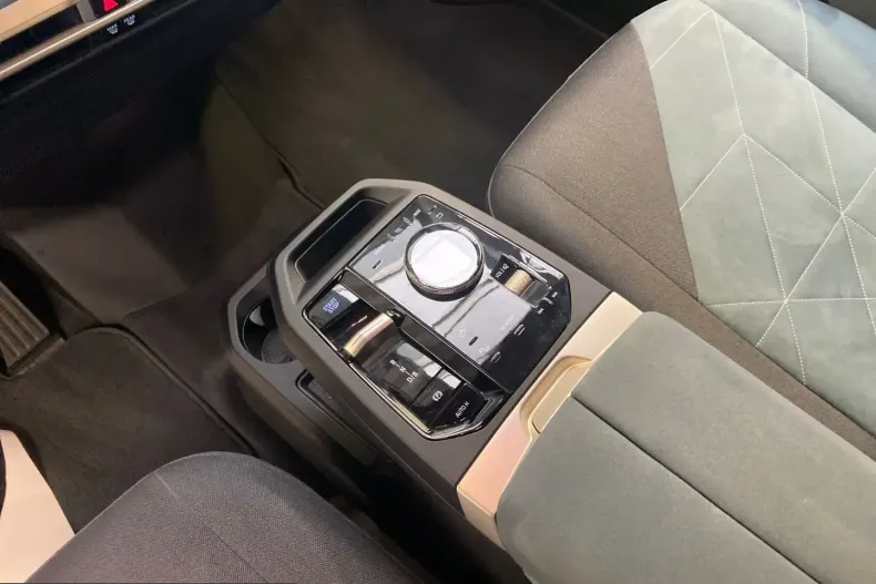 BMW iX din 2022 cu 40.528 km - oferta BMW205489 - foto 10