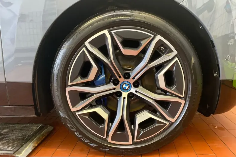 BMW iX din 2022 cu 40.528 km - oferta BMW205489 - foto 13