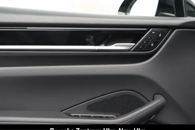 Porsche Macan din 2024 cu 20.500 km - oferta POR205493 - foto 27