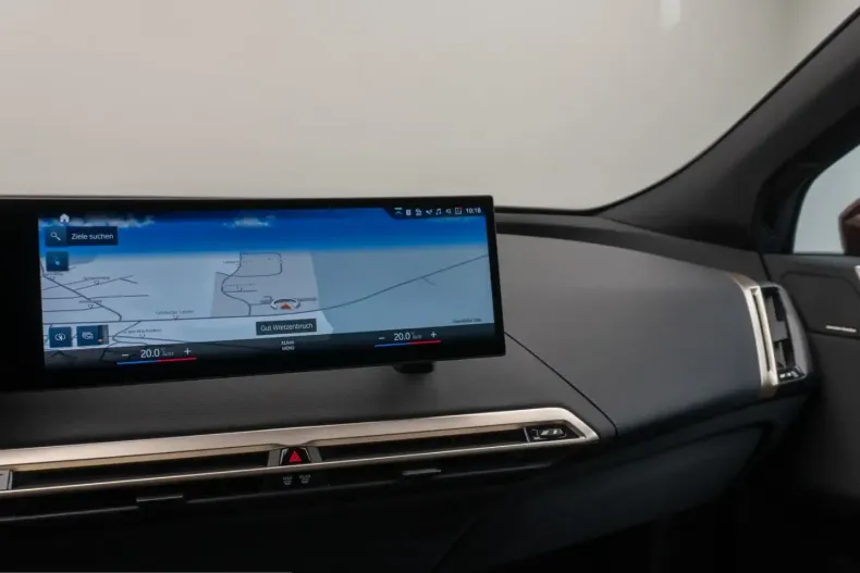 BMW iX din 2022 cu 41.975 km - oferta BMW205494 - foto 19