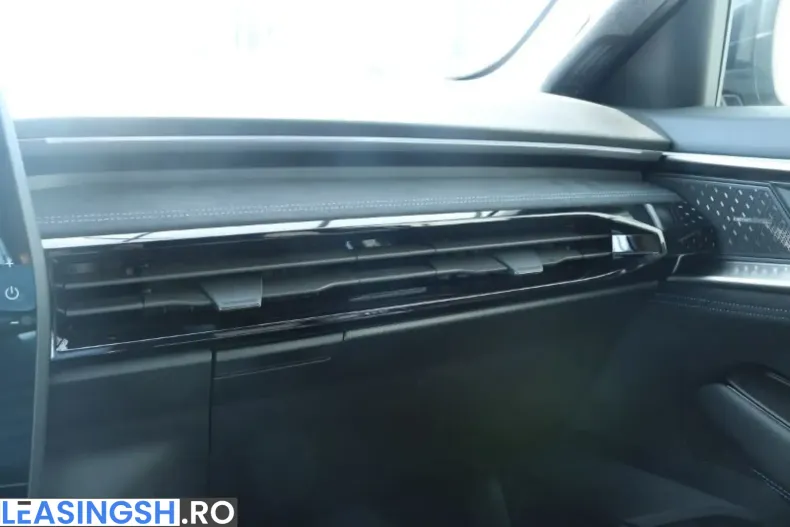 Renault Austral din 2025 cu 2.640 km - oferta REN205497 - foto 24