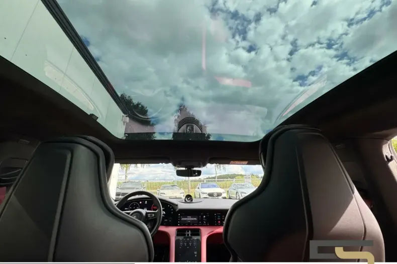 Porsche Taycan din 2024 cu 39.957 km - oferta POR205499 - foto 21