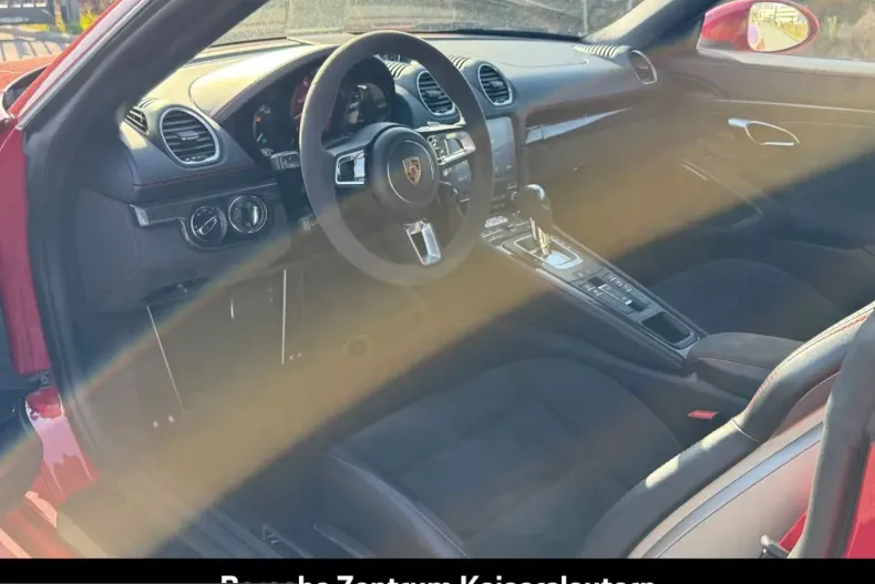 Porsche Boxster din 2024 cu 15.800 km - oferta POR205500 - foto 4