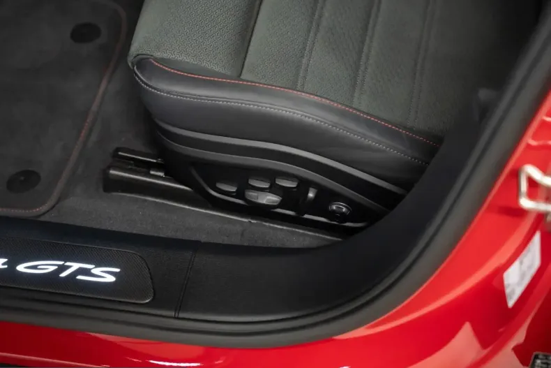 Porsche Panamera din 2025 cu 16.200 km - oferta POR205502 - foto 19