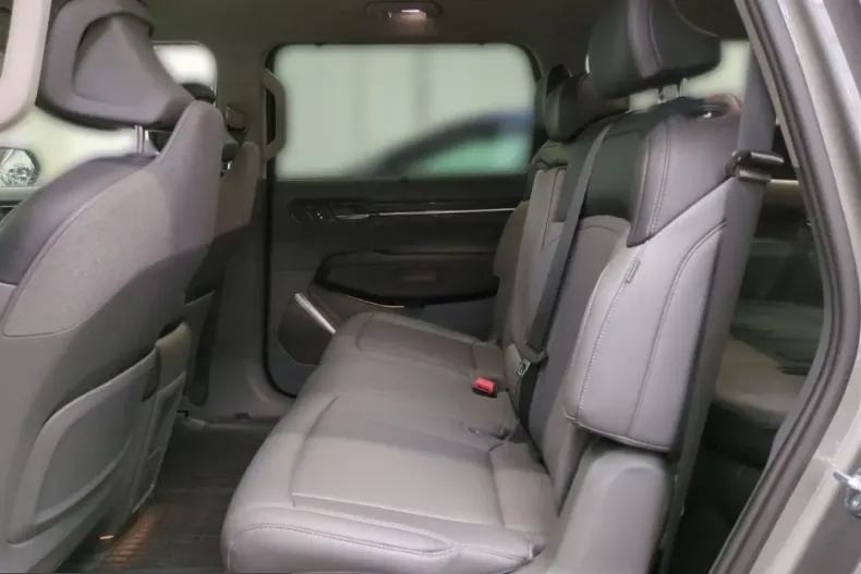 Kia EV9 din 2024 cu 30.460 km - oferta KIA205503 - foto 11