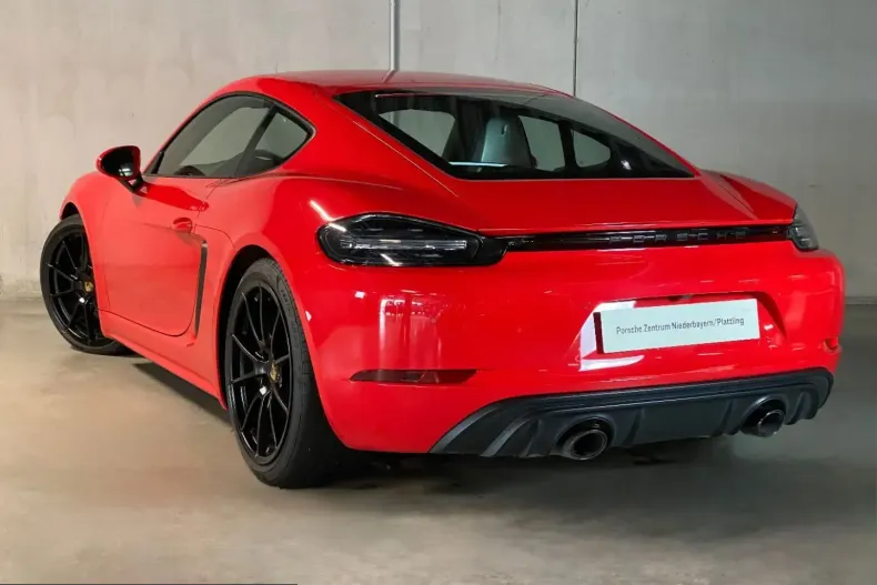 Porsche Cayman din 2023 cu 25.500 km - oferta POR205504 - foto 3