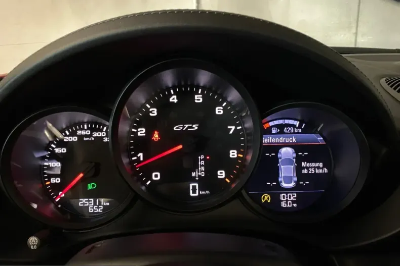 Porsche Cayman din 2023 cu 25.500 km - oferta POR205504 - foto 17