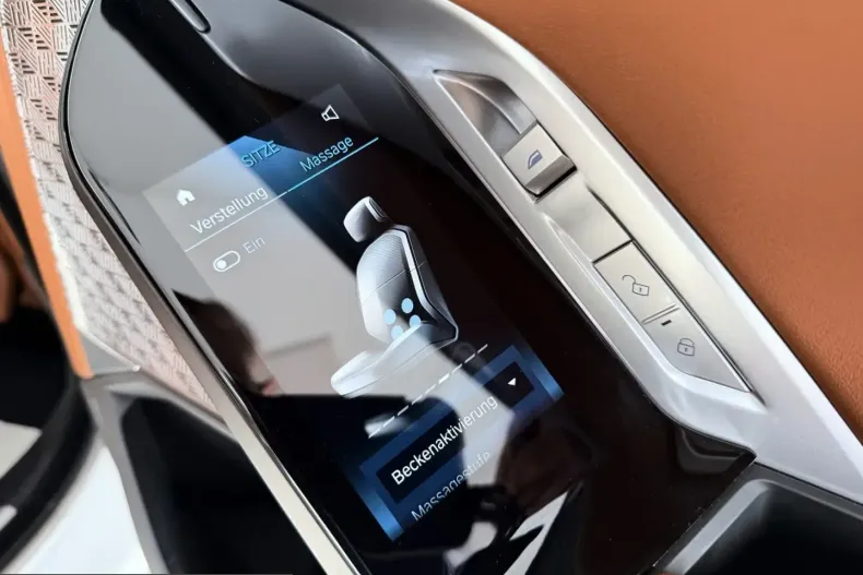 BMW M760 (Seria 7) din 2023 cu 26.172 km - oferta BMW205509 - foto 39