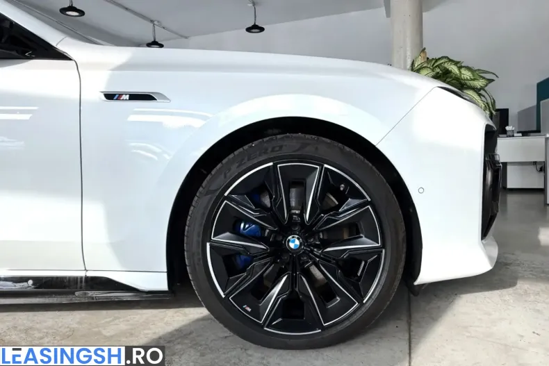 BMW M760 (Seria 7) din 2023 cu 26.172 km - oferta BMW205509 - foto 40