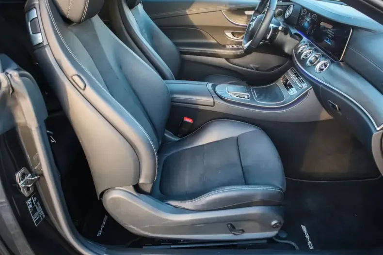 Mercedes-Benz E 400 (Clasa E) din 2022 cu 38.900 km - oferta MER205512 - foto 5