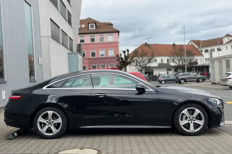 Mercedes-Benz E 300 (Clasa E) din 2021 cu 42.950 km - oferta MER205513 - foto 8