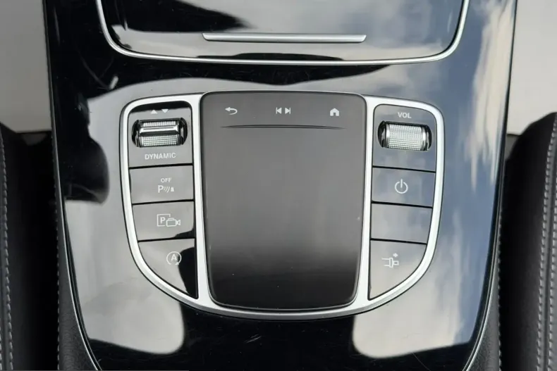 Mercedes-Benz E 300 (Clasa E) din 2021 cu 42.950 km - oferta MER205513 - foto 20