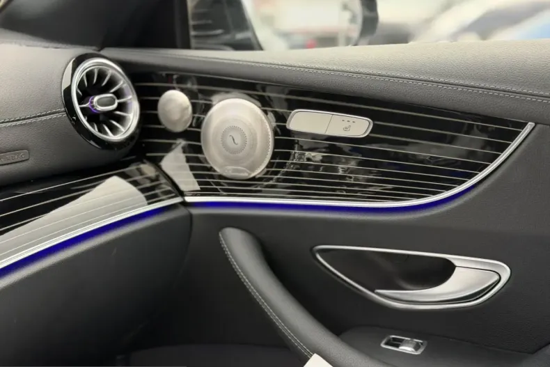 Mercedes-Benz E 300 (Clasa E) din 2021 cu 42.950 km - oferta MER205513 - foto 41