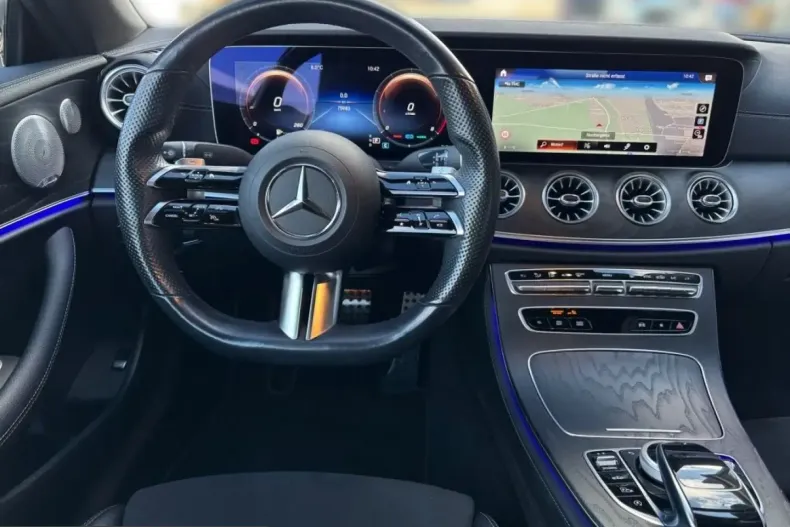 Mercedes-Benz E 300 (Clasa E) din 2022 cu 76.050 km - oferta MER205514 - foto 10