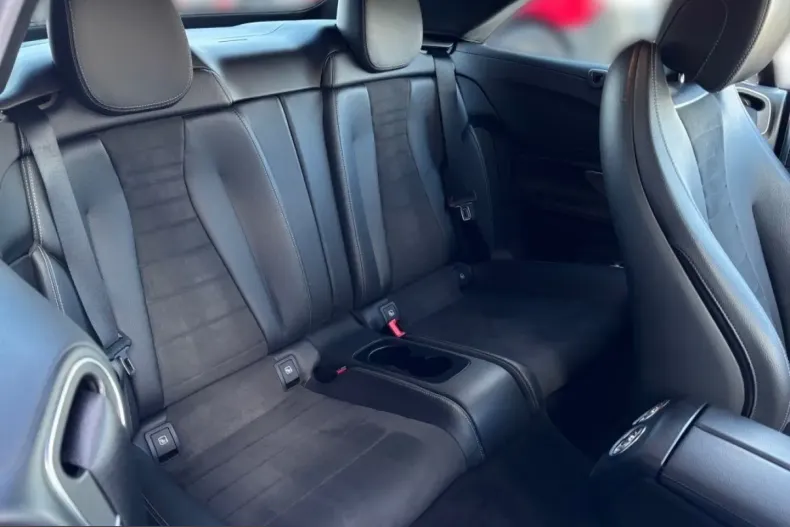 Mercedes-Benz E 300 (Clasa E) din 2022 cu 76.050 km - oferta MER205514 - foto 12