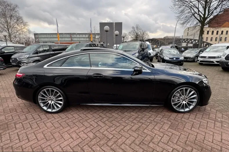 Mercedes-Benz E 300 (Clasa E) din 2021 cu 35.987 km - oferta MER205515 - foto 5