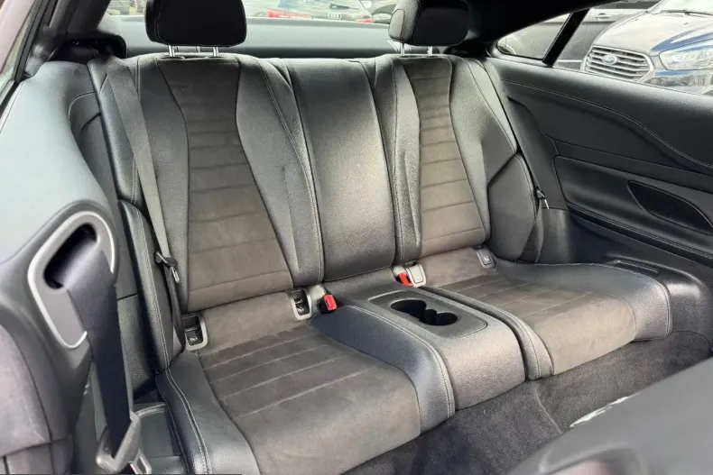 Mercedes-Benz E 300 (Clasa E) din 2021 cu 35.987 km - oferta MER205515 - foto 12