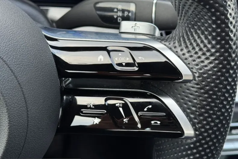 Mercedes-Benz E 300 (Clasa E) din 2021 cu 35.987 km - oferta MER205515 - foto 44