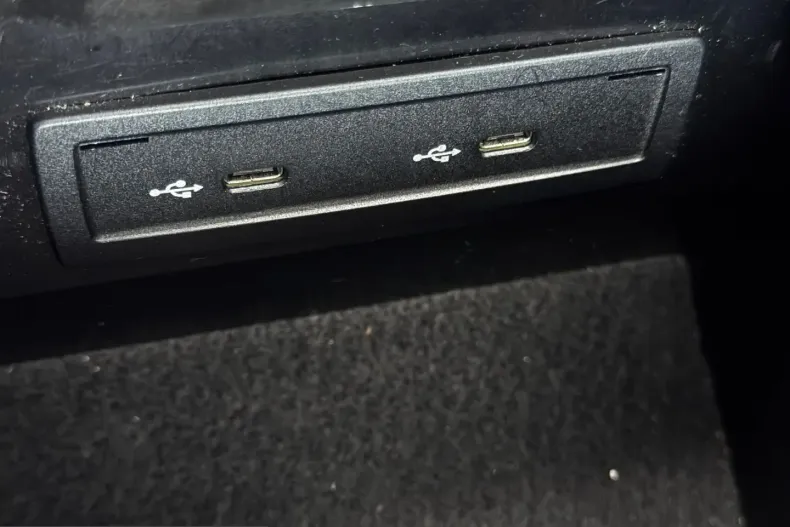 Mercedes-Benz E 300 (Clasa E) din 2021 cu 35.987 km - oferta MER205515 - foto 49