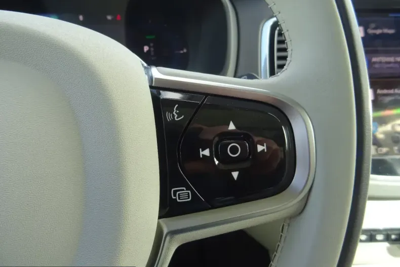 Volvo XC90 din 2025 cu 25.250 km - oferta VOL205518 - foto 8