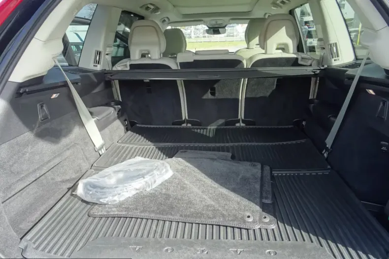 Volvo XC90 din 2025 cu 25.250 km - oferta VOL205518 - foto 13